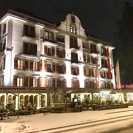 فندق 5th Floor Basic - Shared Bathrooms إنترلاكن