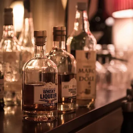 5th Floor Basic - Shared Bathrooms Hotel Interlaken