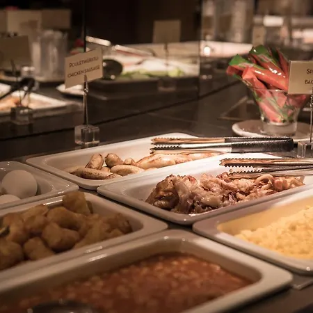 5th Floor Basic - Shared Bathrooms